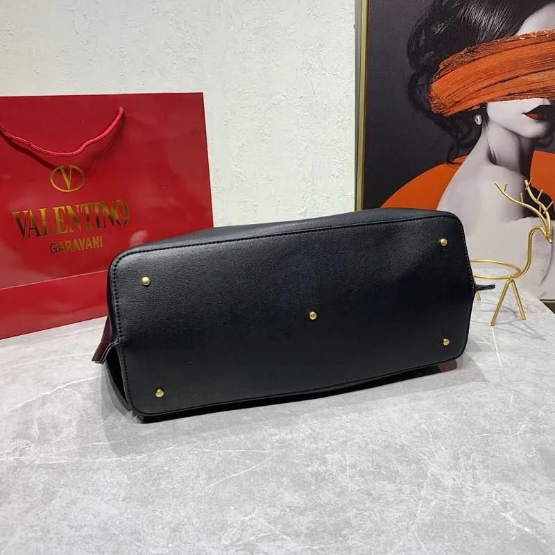 Valentino 683 Black Leather Tote Bag with Small Pouch - Image 6