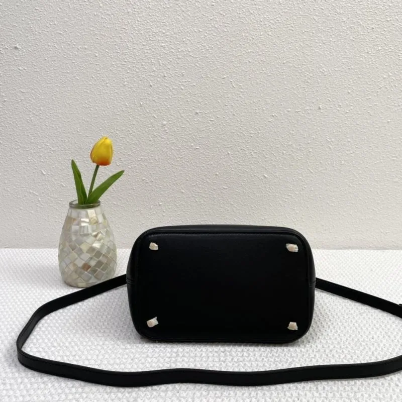 Valentino Black Leather V Logo Bucket Handbag 5002 - Image 7