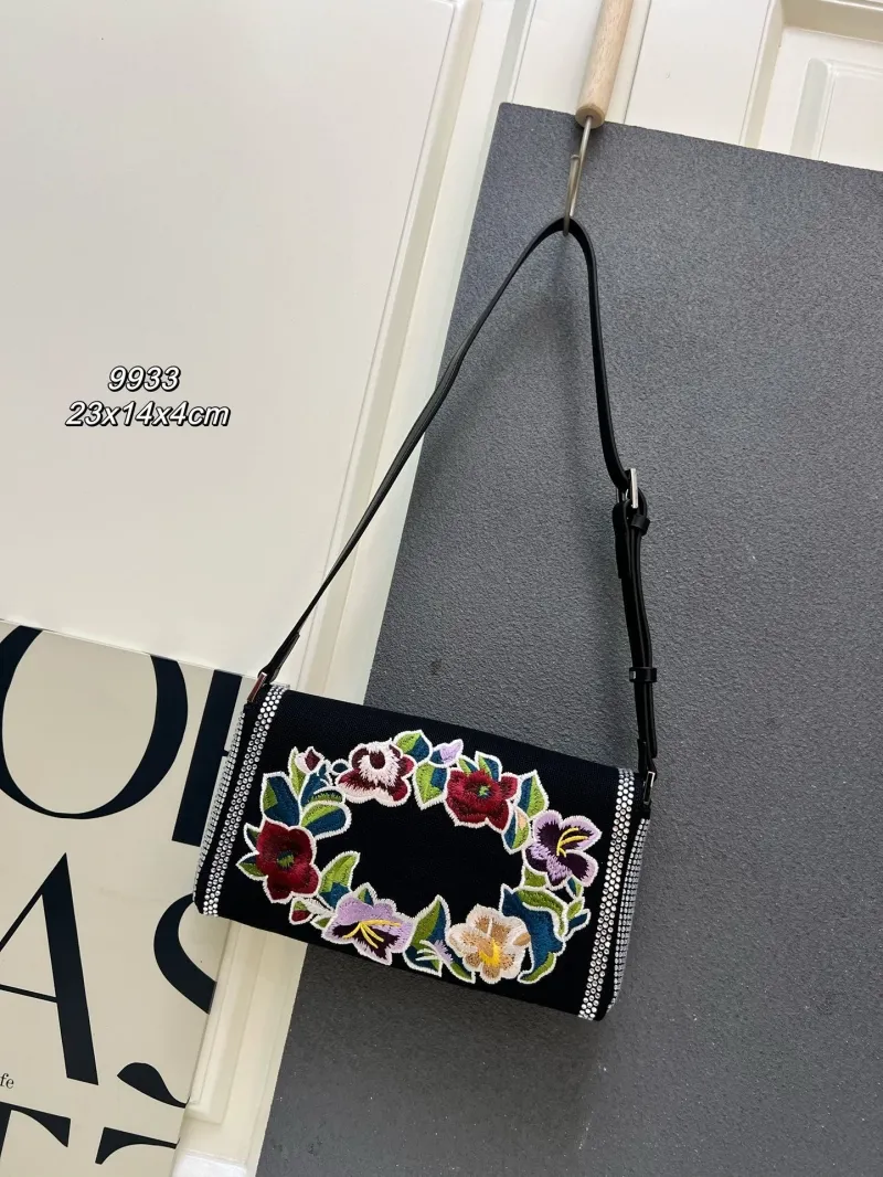 Alternative view of Valentino Satchel Bags-14