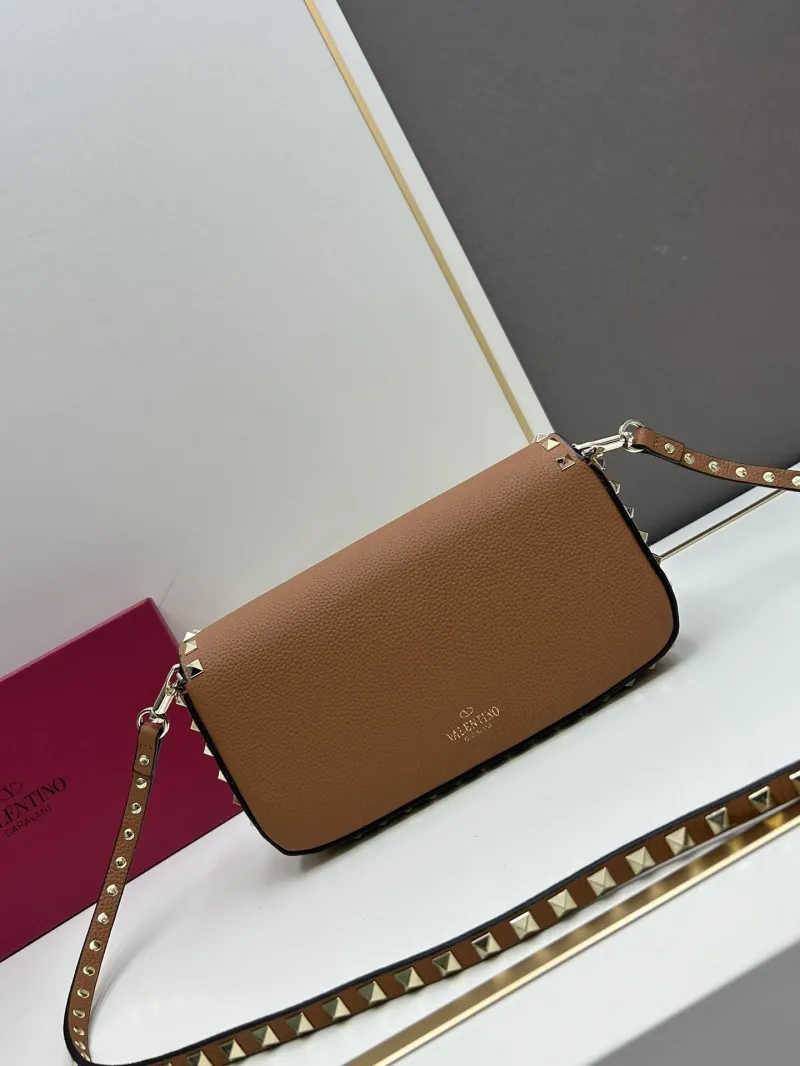 Valentino 20253 Brown Leather Crossbody Bag - Image 4