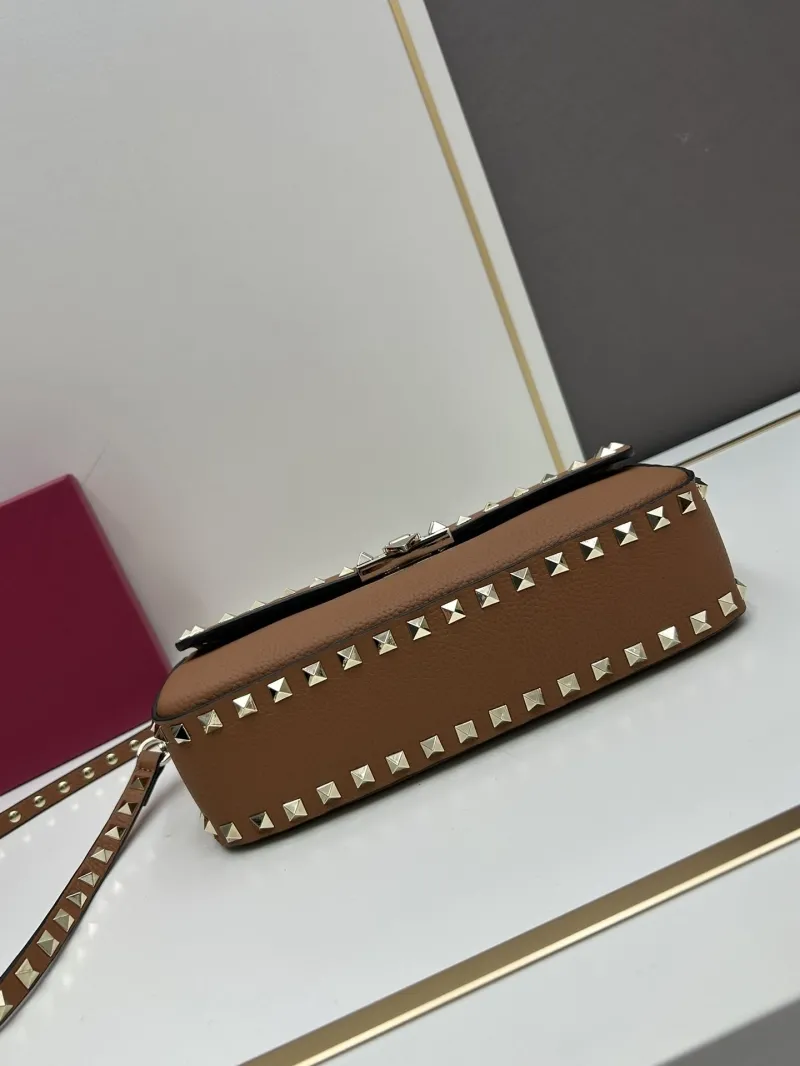 Valentino 20253 Brown Leather Crossbody Bag - Image 6