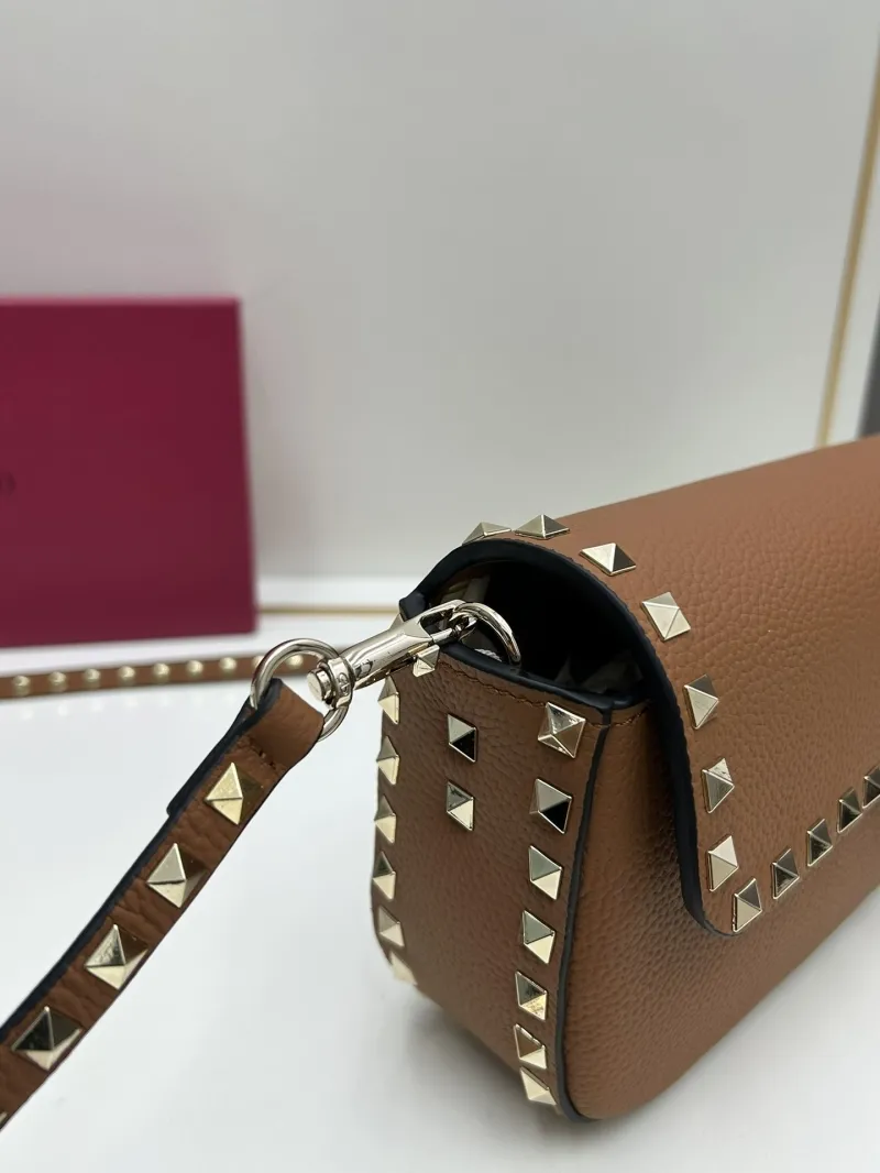 Valentino 20253 Brown Leather Crossbody Bag - Image 7