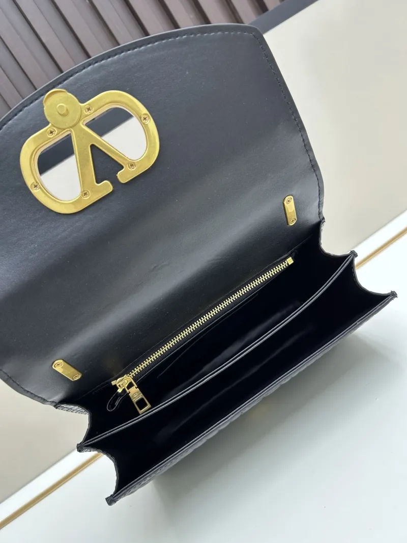 Valentino Black Croc Embossed Chain Shoulder Bag 20261-1 - Image 7