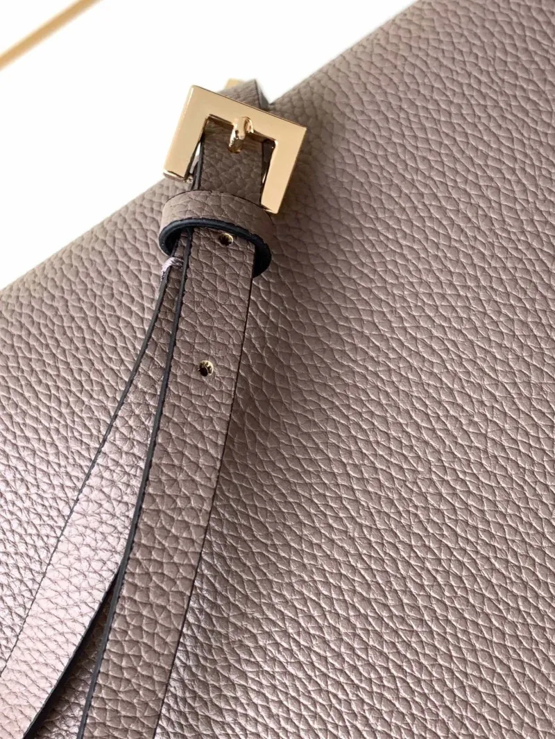 Valentino 5027 Taupe Leather Crossbody Bag - Image 5