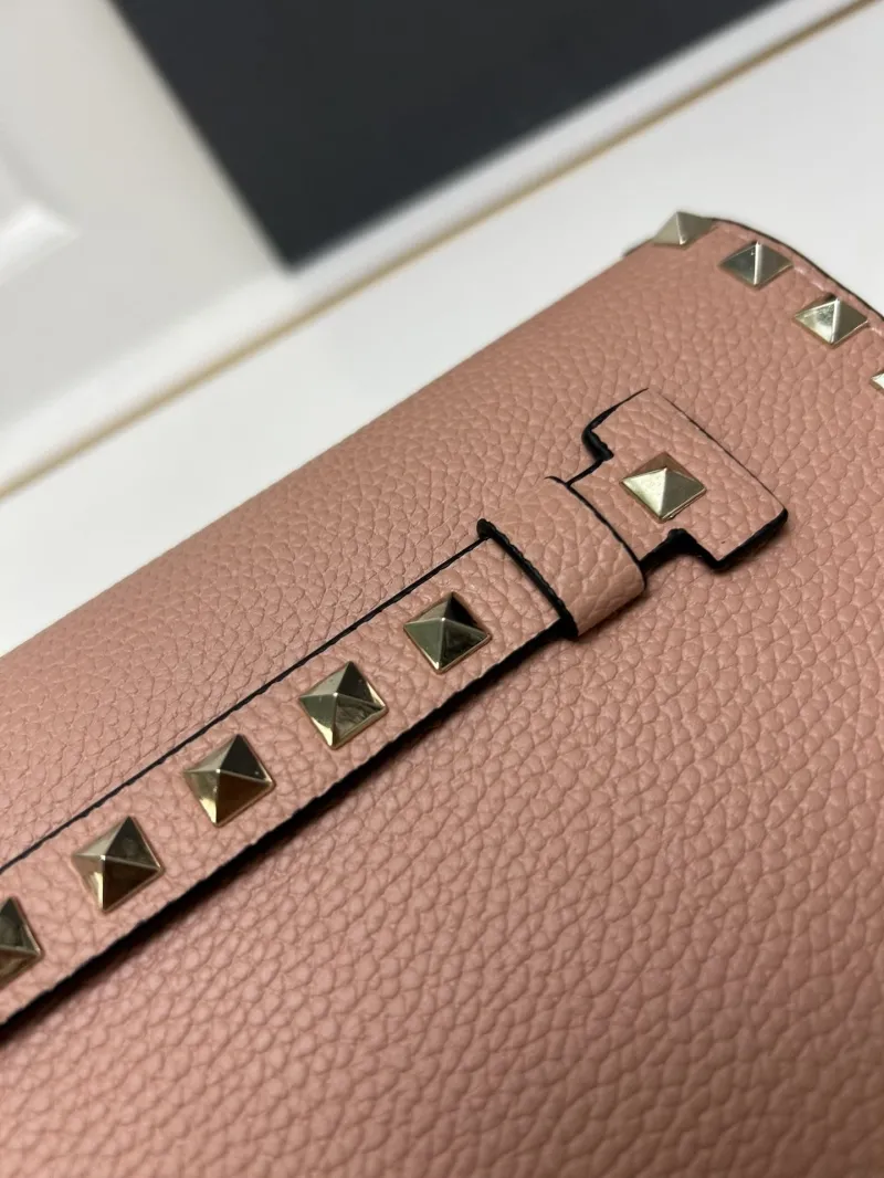 Valentino 5028 Pink Leather Crossbody Bag - Image 4
