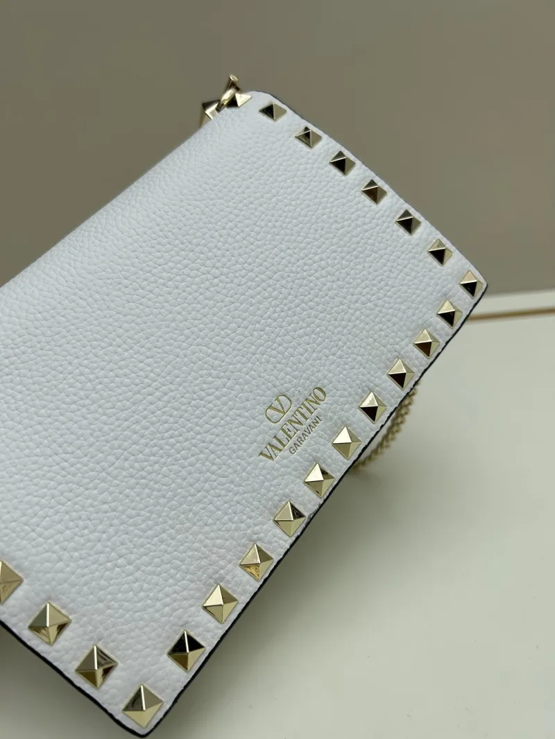 Valentino White Leather Rockstud Crossbody Bag - Image 6