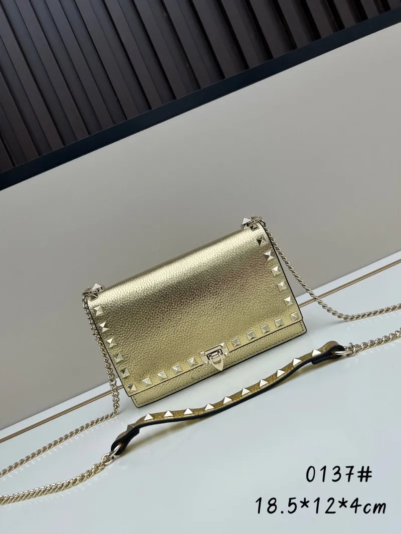 Valentino Gold Rockstud Crossbody Bag 0137 18.5x12x4cm