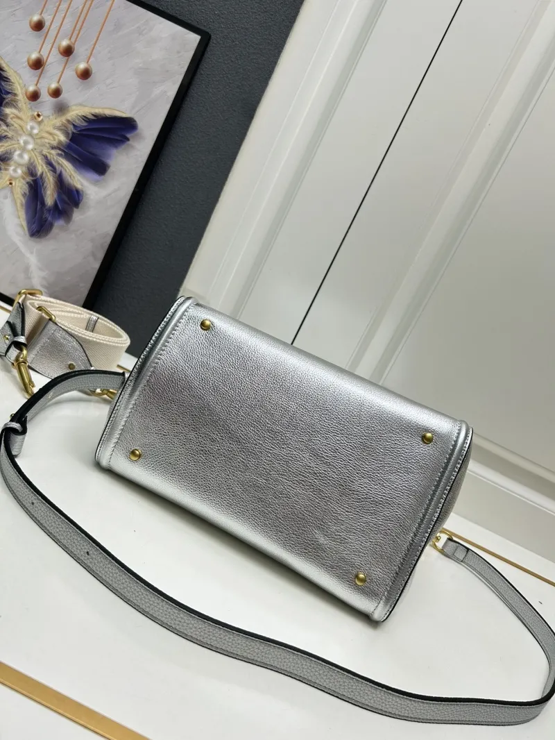 Valentino 5041 Large Silver Satchel Bag - Image 6
