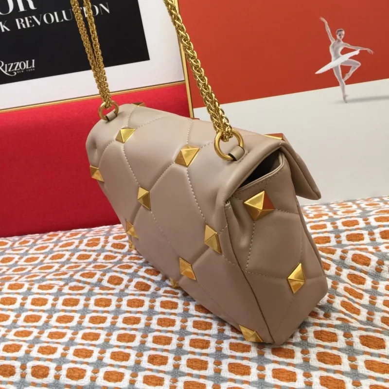 Valentino V9828 Beige Leather Satchel Bag with Chain - Image 5