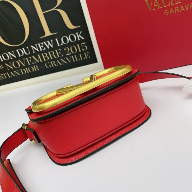 Valentino Garavani Red Crossbody Bag - Image 5