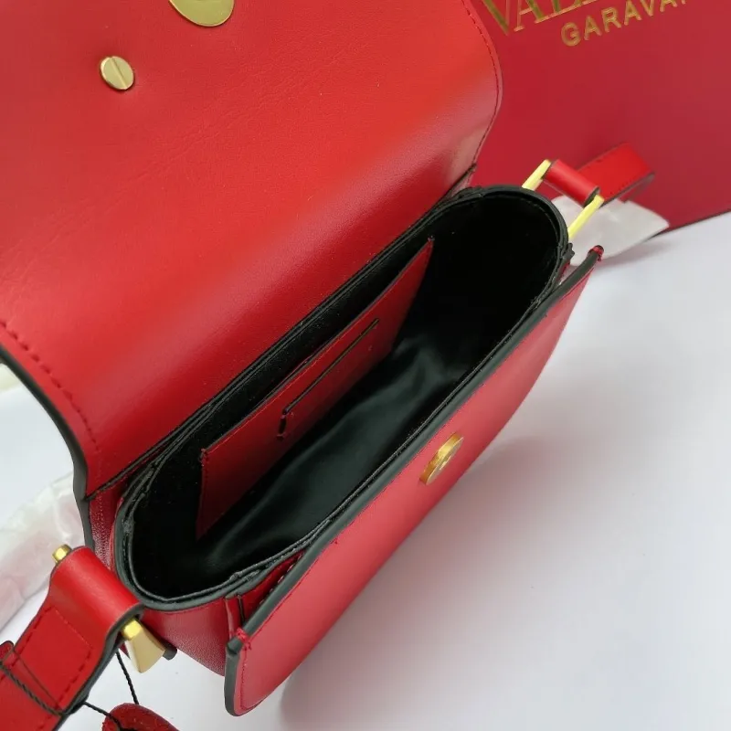 Valentino Garavani Red Crossbody Bag - Image 7