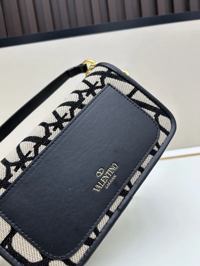 Valentino Monogram Chain Crossbody Bag 5102 - Image 4