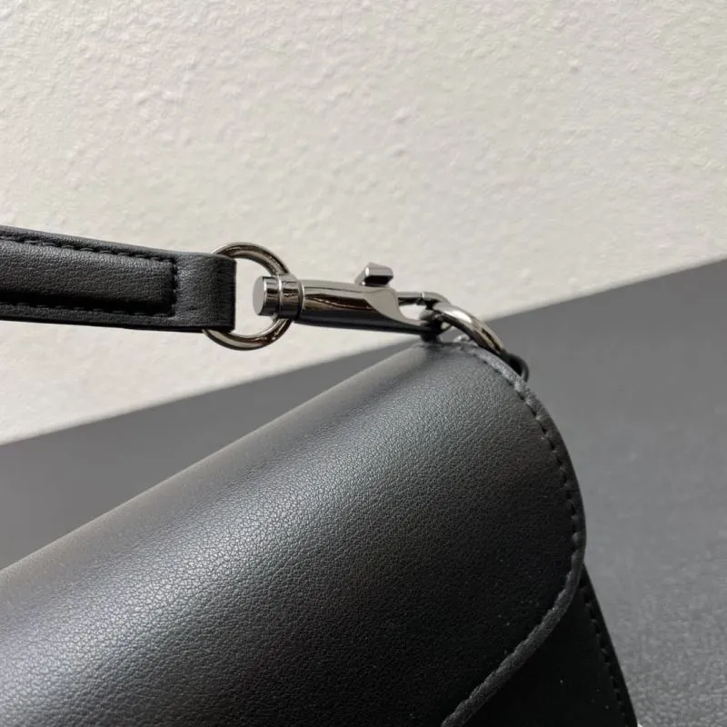 Valentino Black 5008 27cm Leather Satchel Bag - Image 6