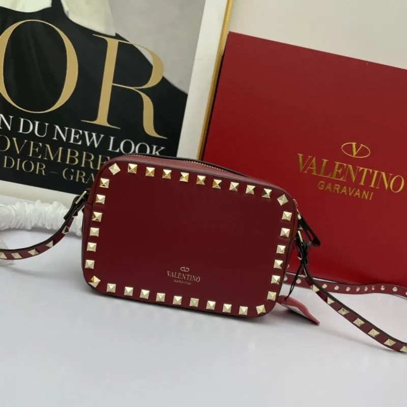 Valentino Red VLTN Crossbody Camera Bag 936 - Image 3