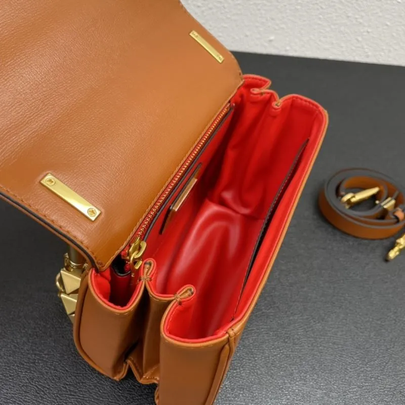 Valentino V5003 Brown Leather Satchel Bag Size 20 - Image 8