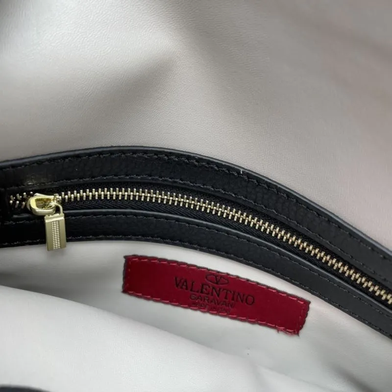 Valentino Garavani Black Rockstud Chain Wallet Bag 1037 - Image 8
