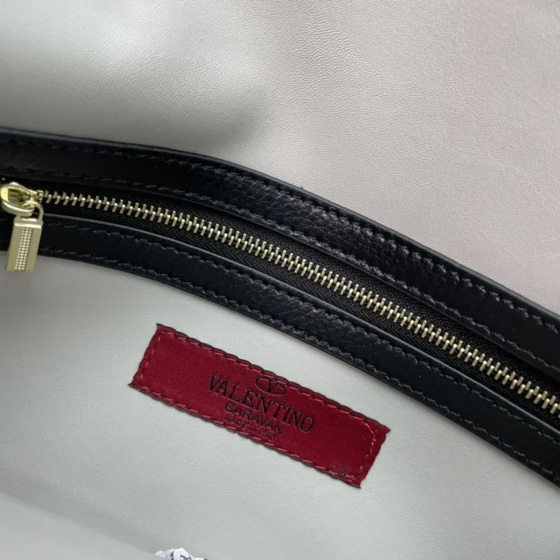 Valentino Garavani Black Rockstud Chain Crossbody Bag 1051 - Image 8