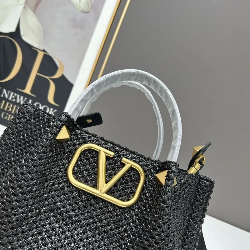 Valentino Black Woven Handbag 20235 Size 25x18x12cm - Image 4