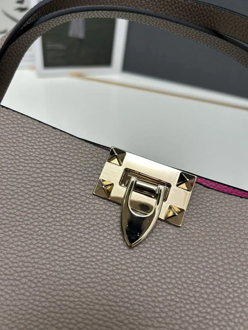 Valentino 5025 Gray Leather Tote Bag - Image 5