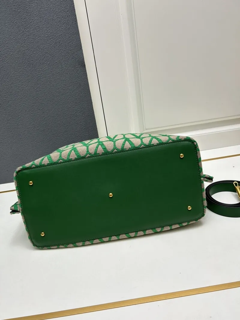 Valentino Large Green Tote Bag 5039 - Image 6