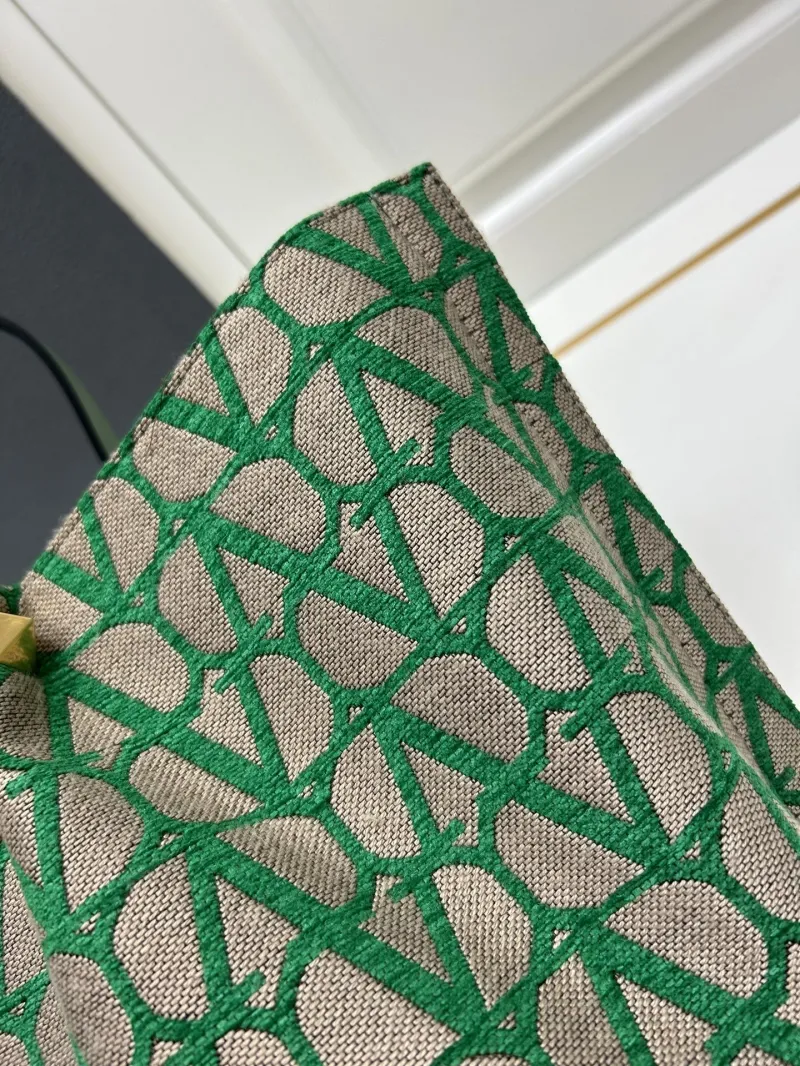 Valentino Large Green Tote Bag 5039 - Image 7