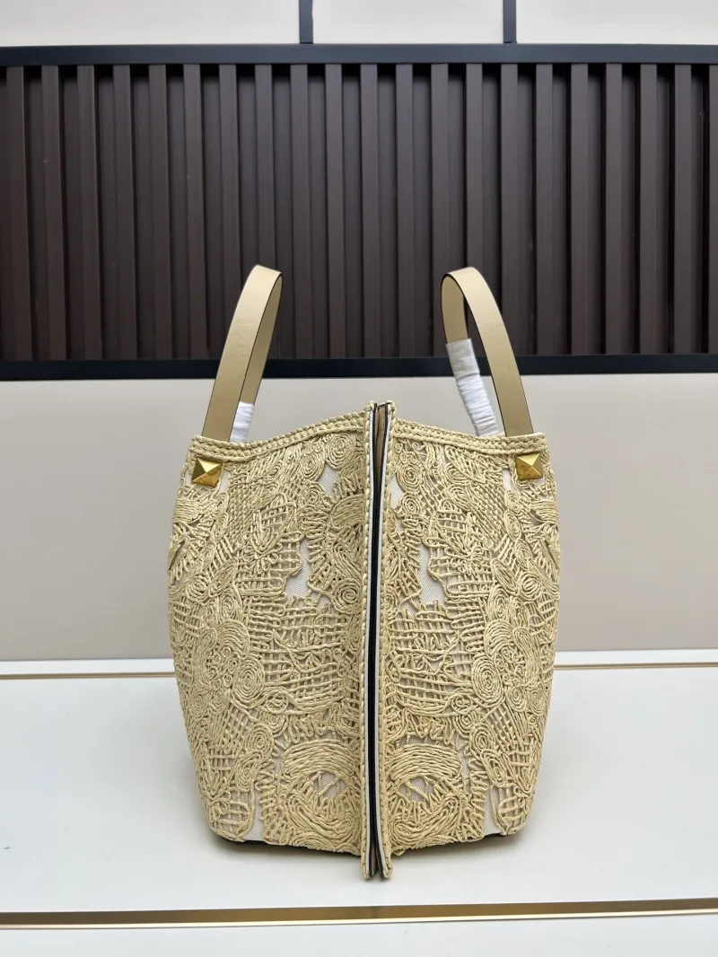 Alternative view of Valentino Beige Straw Tote Bag 20269