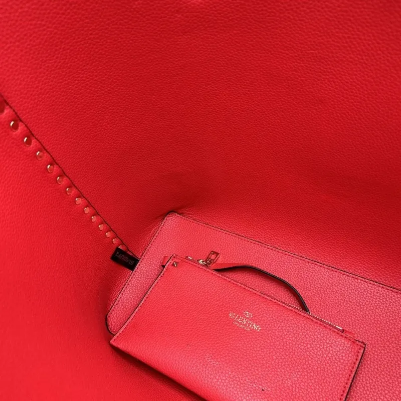 Valentino Off-White Tote Bag with Pouch 20244 - Image 8