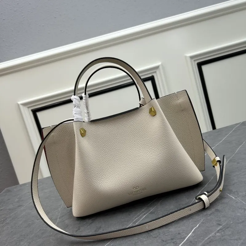 Valentino Cream Leather Shopping Tote Bag - Image 3