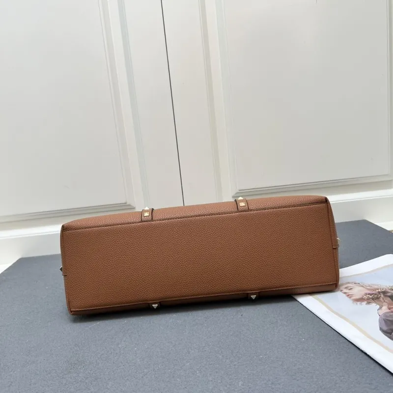 Valentino Brown Leather Tote Bag Model 9905 - Image 6