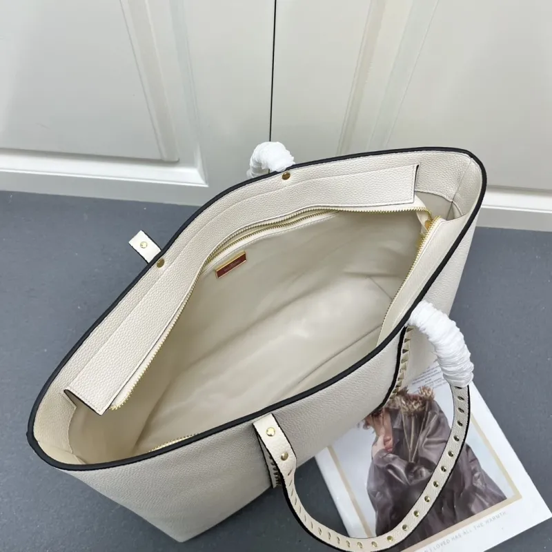 Valentino Off-White Tote Bag Model 9905 - Image 8