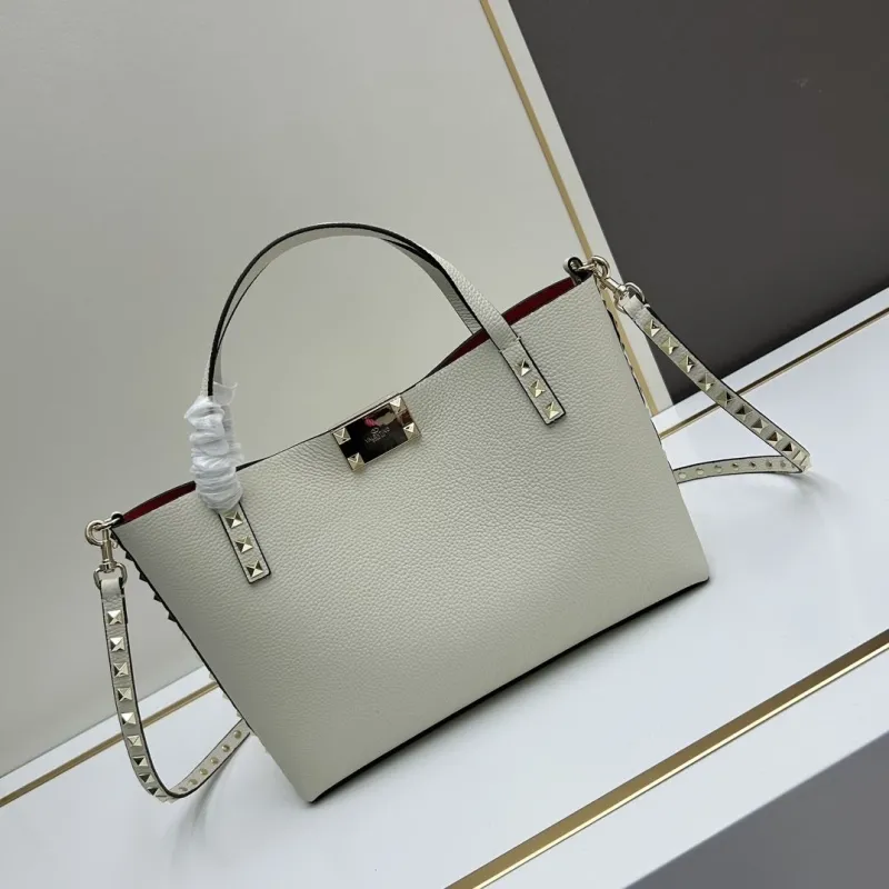 Valentino Cream Leather Tote Bag 20243 - Image 3