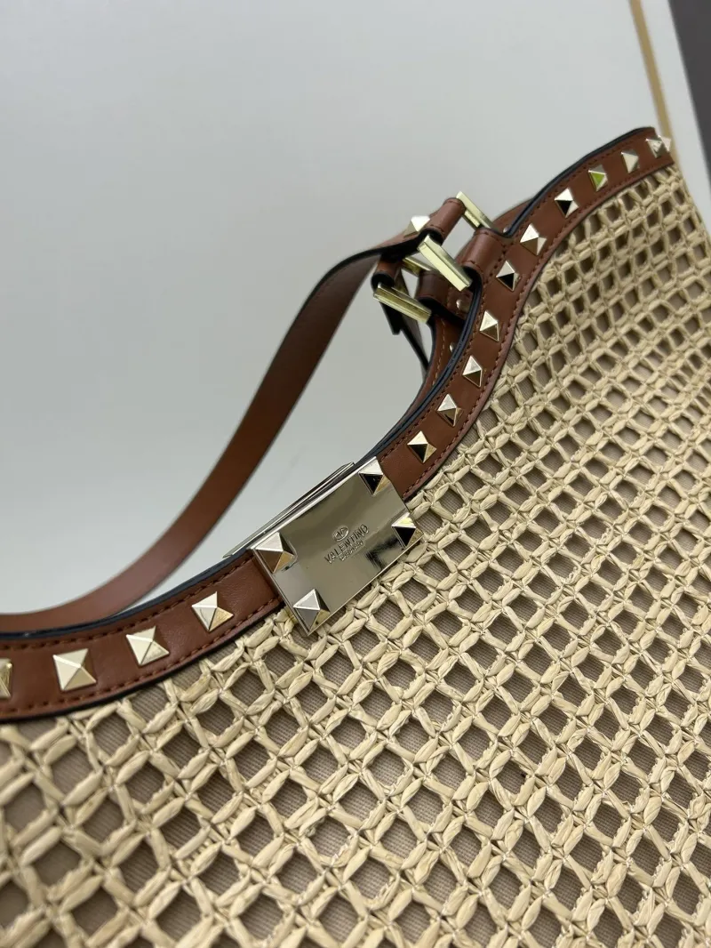 Valentino 20251 Beige Woven Tote Bag - Image 6