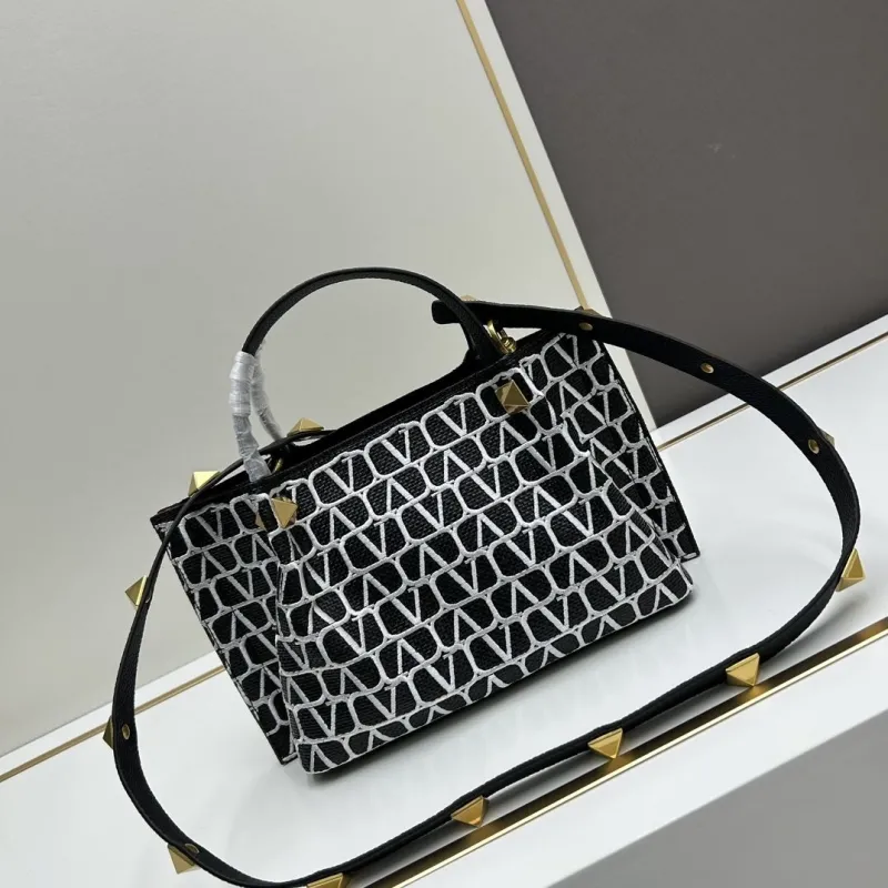 Valentino Shopping Bags-107 - Image 3