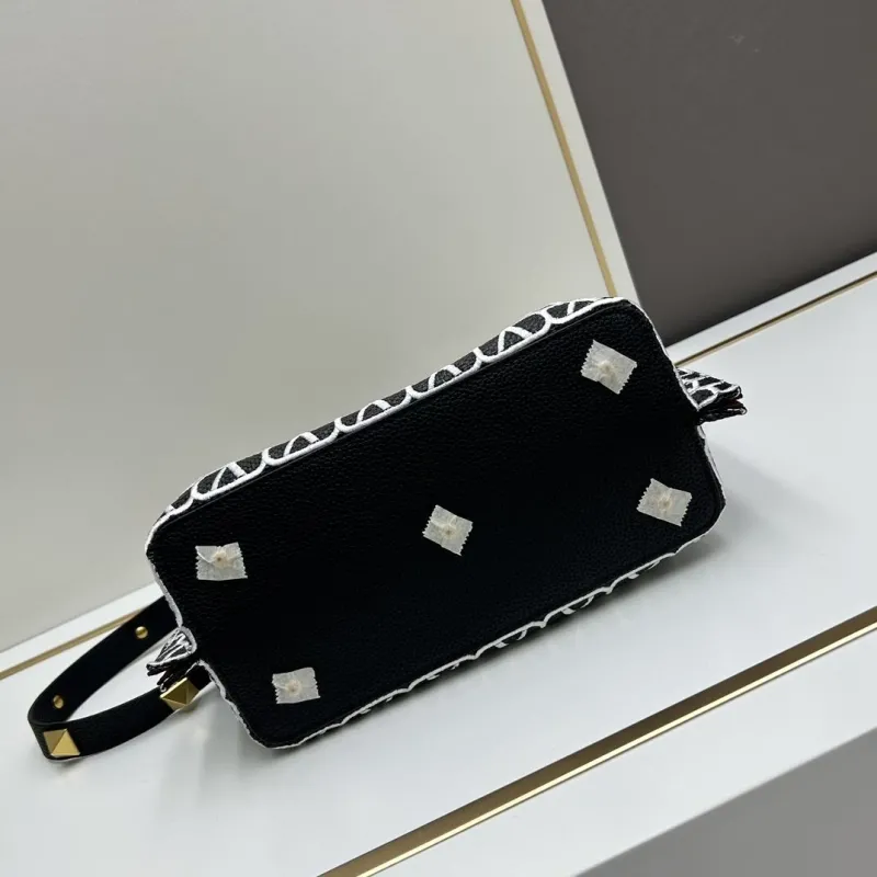Valentino Shopping Bags-107 - Image 5