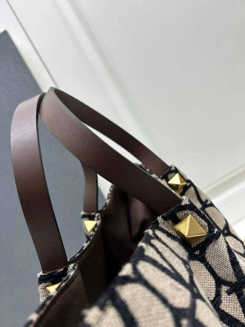 Valentino Beige Black Large Monogram Tote Bag with Pouch - Image 5
