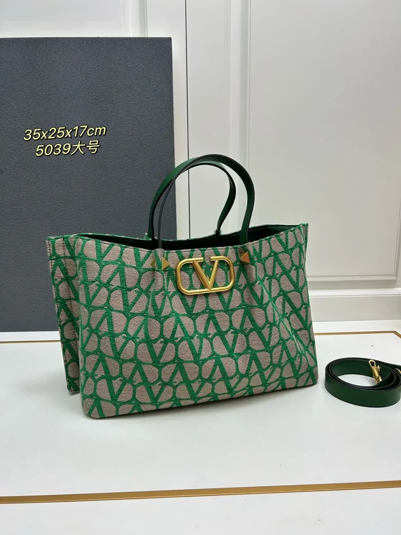 Alternative view of Valentino Shopping Bags-119
