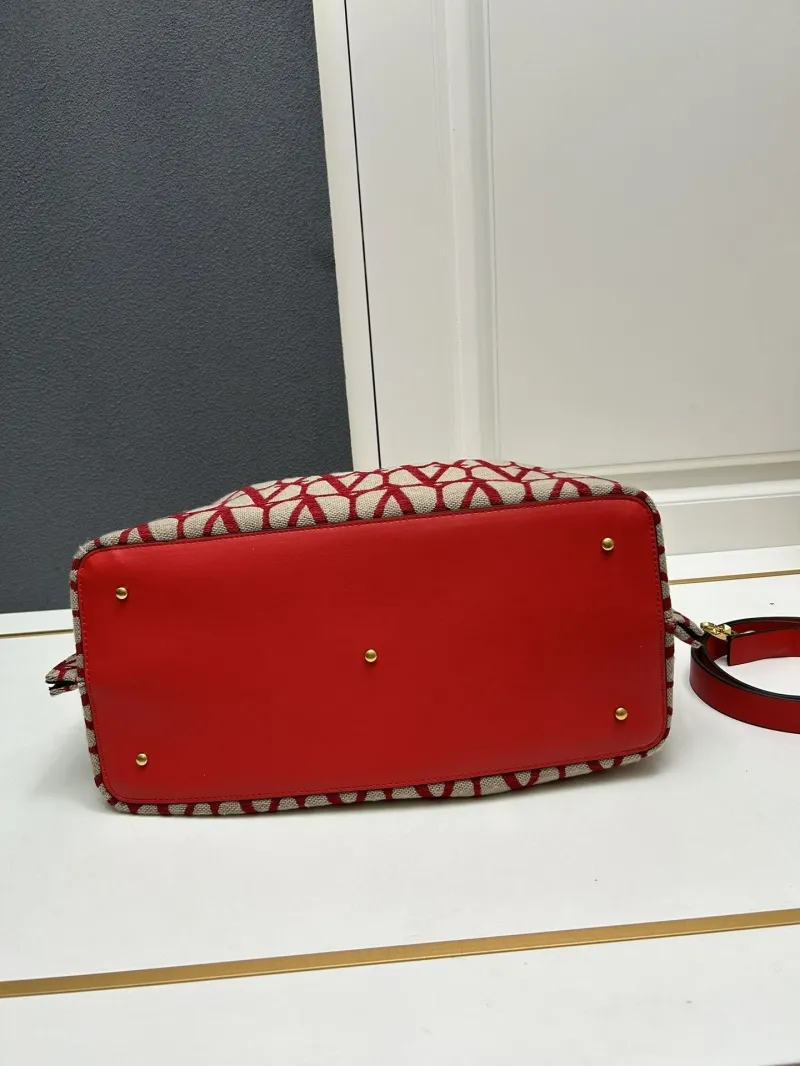 Valentino Large Red Monogram Tote Bag - Image 7