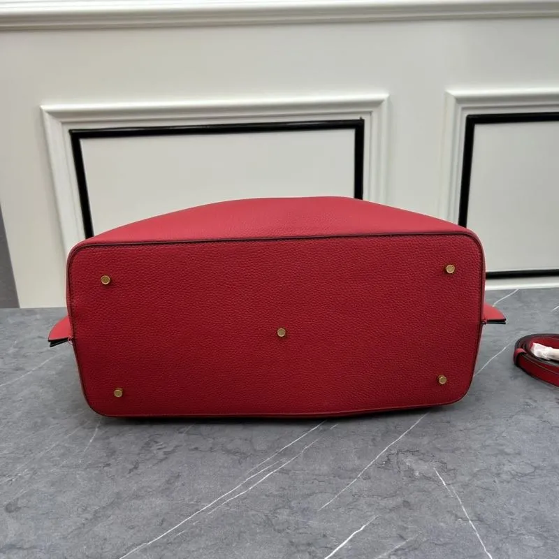 Valentino Red Leather Tote Bag with Pouch - Image 5