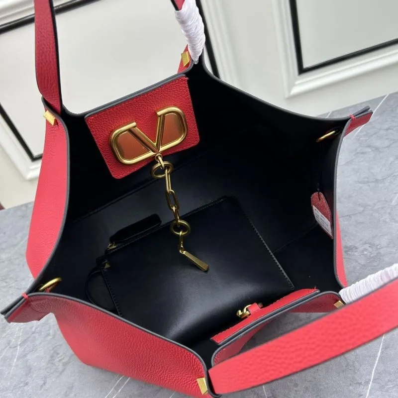 Valentino Red Leather Tote Bag with Pouch - Image 6