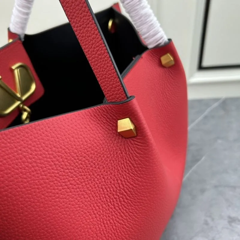 Valentino Red Leather Tote Bag with Pouch - Image 8