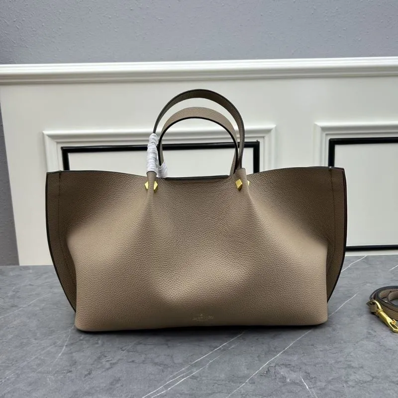 Valentino Beige Leather Tote Bag with Pouch - Image 3