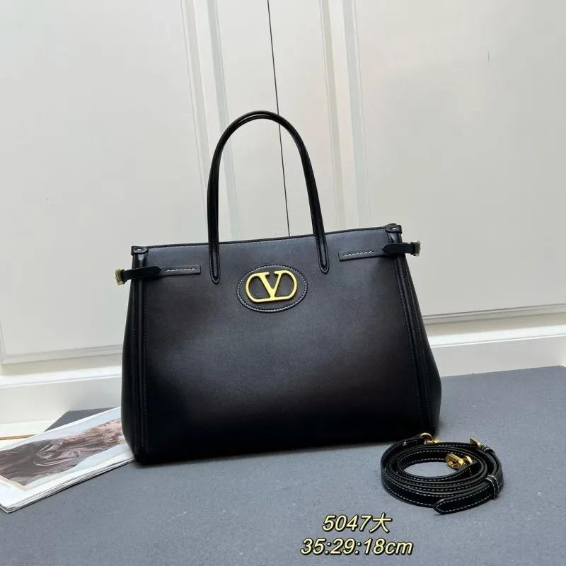 Valentino Shopping Bags-155