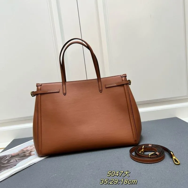 Alternative view of Valentino Shopping Bags-156