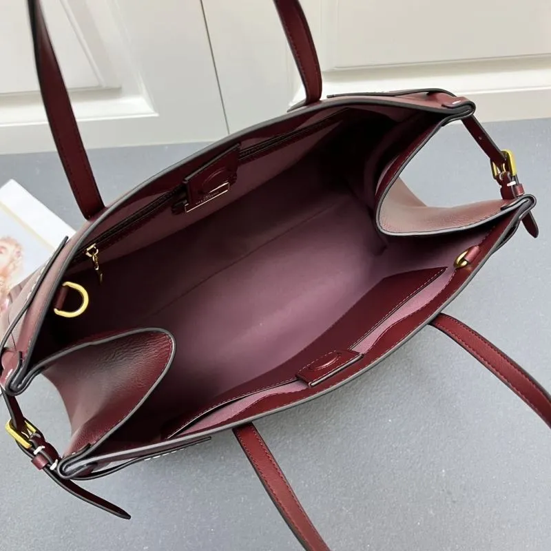 Valentino Burgundy Leather Tote Bag 5047 - Image 8