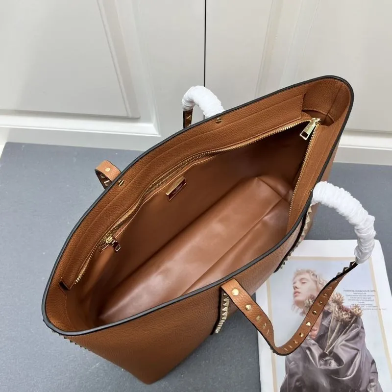 Valentino Brown Leather Tote Bag Model 9905 - Image 8