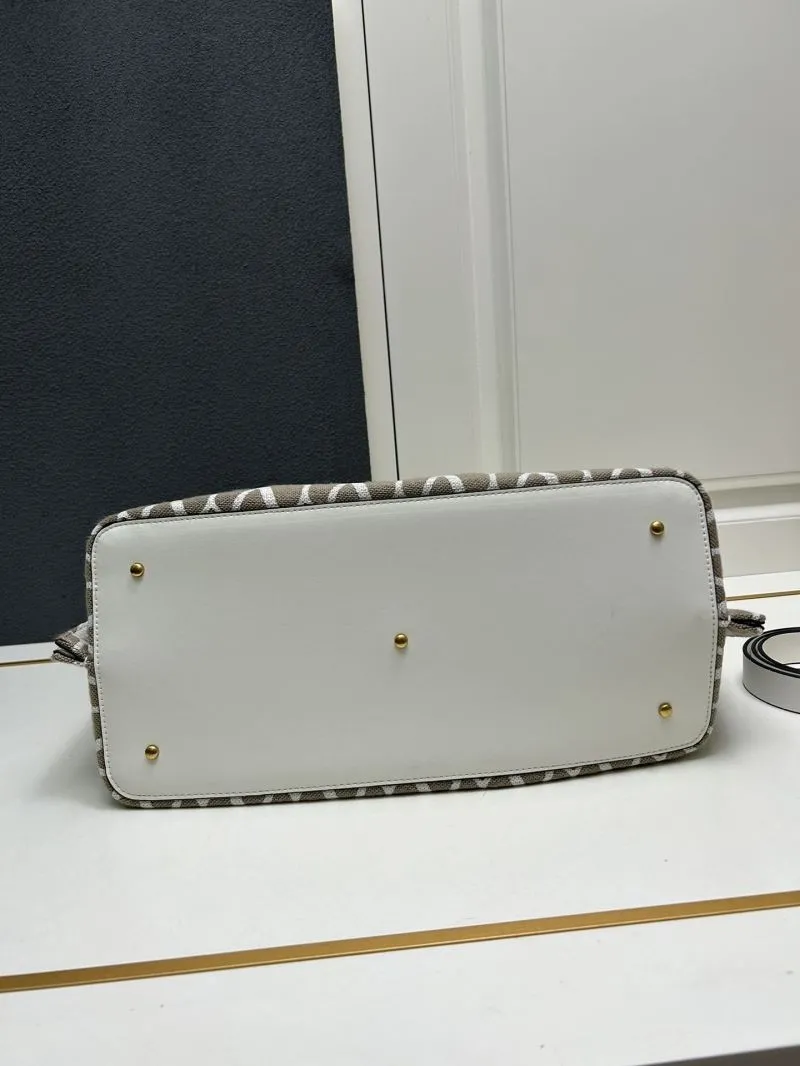 Valentino Shopping Bags-190 - Image 7