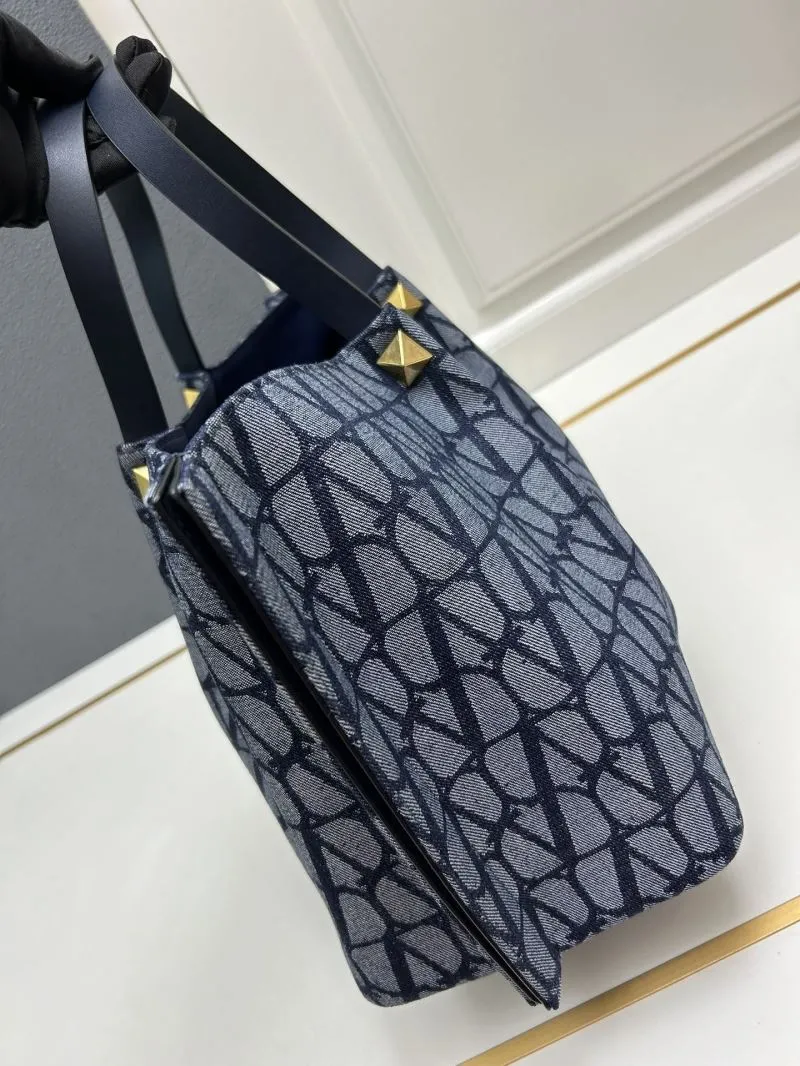 Valentino Large Navy Monogram Tote Bag with Pouch - Image 6
