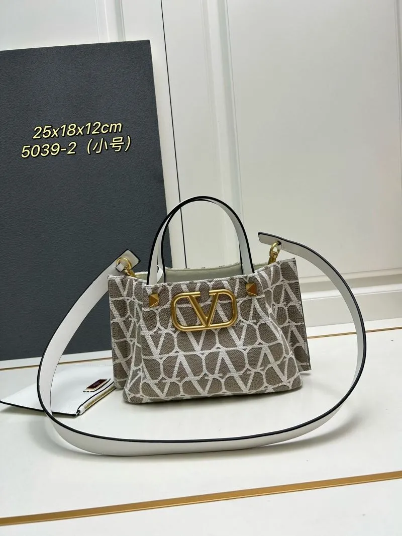 Valentino Shopping Bags-196
