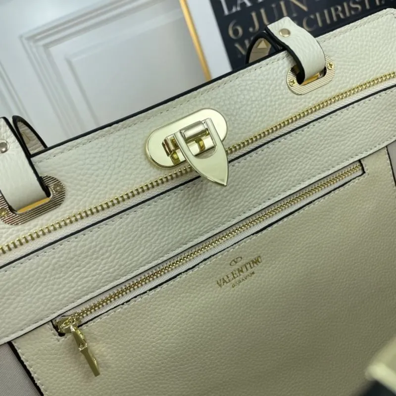 Valentino Cream Rockstud Tote Bag with Crossbody Strap - Image 7