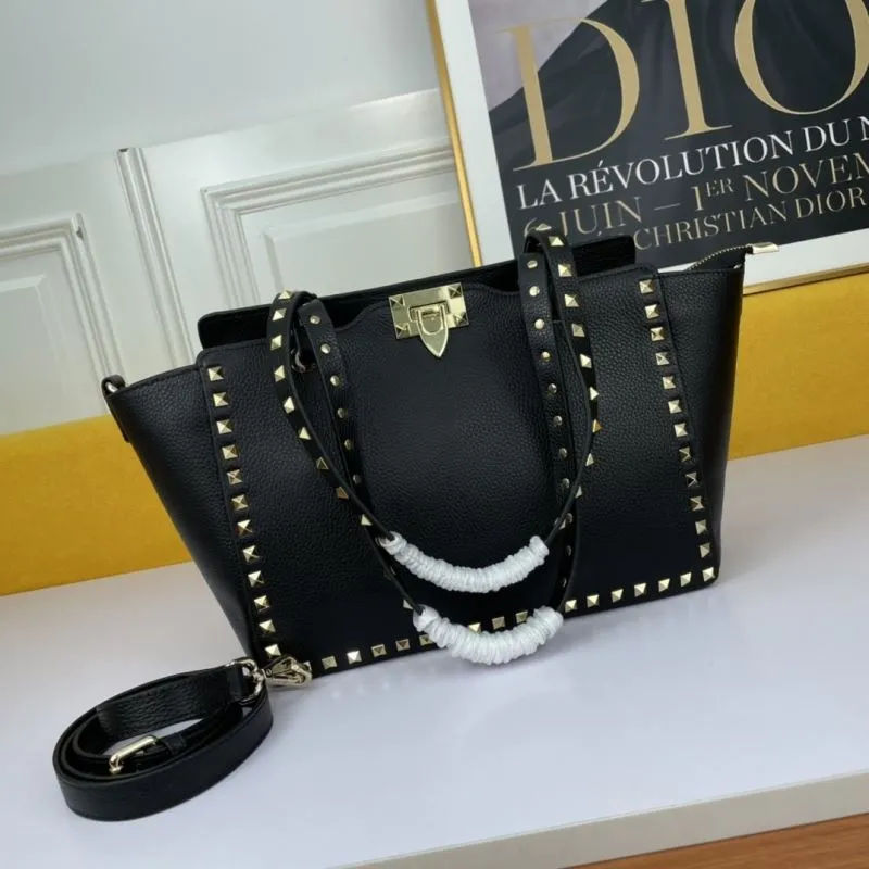 Alternative view of Valentino Shopping Bags-201